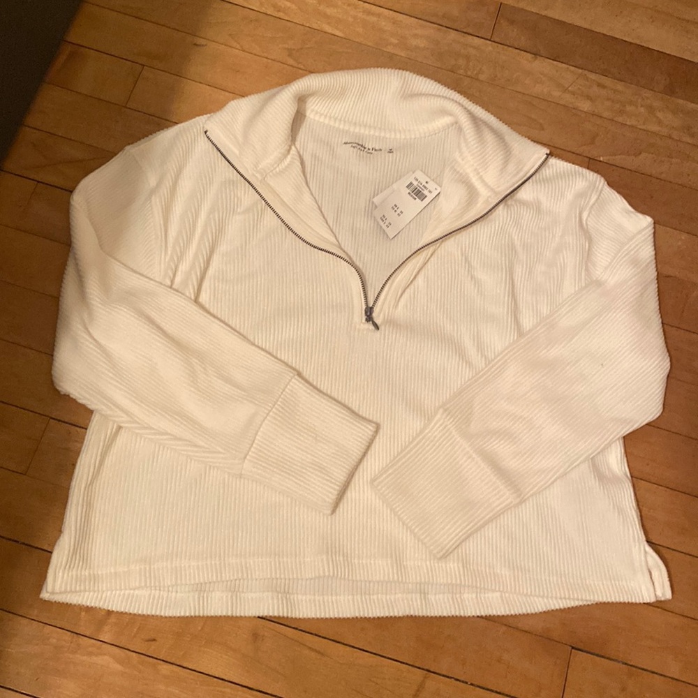 Abercrombie & Fitch sweatshirt